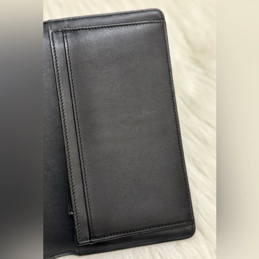 CHANEL - BICOLORE BLACK QUILTED LEATHER LONG BIFOLD WALLET